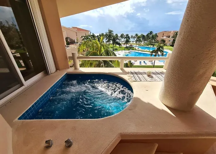 Magnificent Penthouse Jacuzzi, Access & Wifi Puerto Aventuras