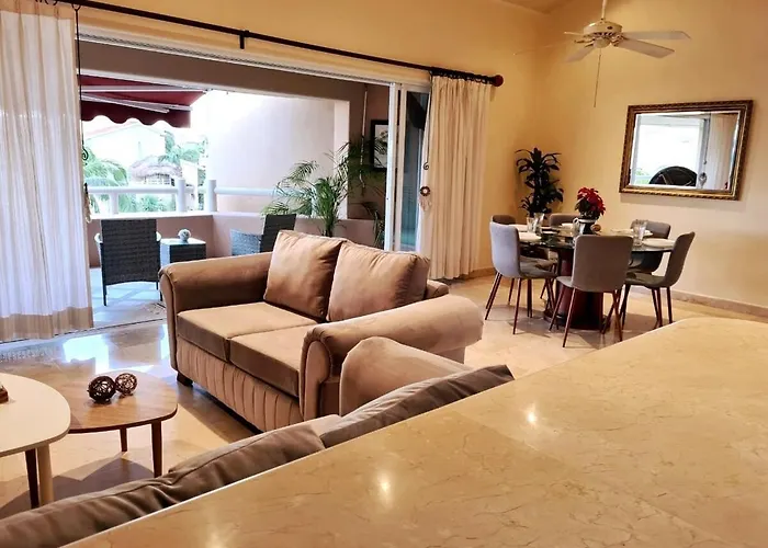Magnificent Penthouse Jacuzzi, Access & Wifi Apartment *